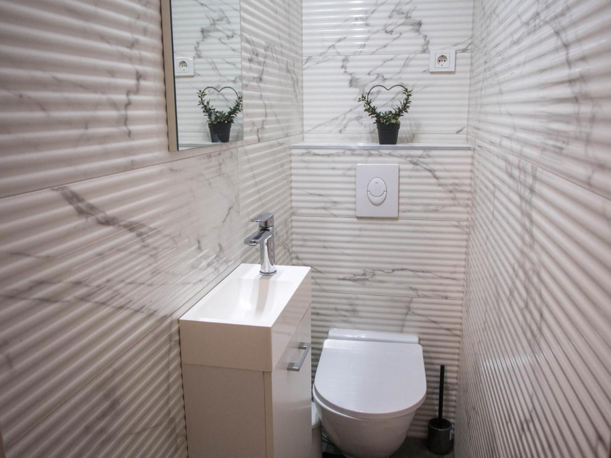 Apartman Adeari Загреб Екстер'єр фото